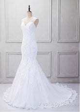 Fabulous Tulle V-Neck Neckline Mermaid Wedding Dresses With Beaded Lace Appliques